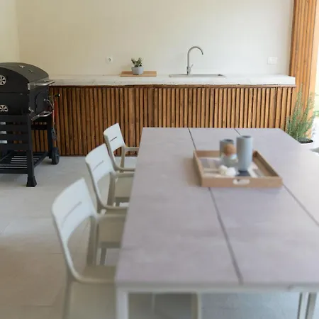 B-bunica Retreat Villa Malo Polje