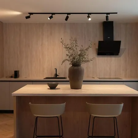 B-bunica Retreat Villa *