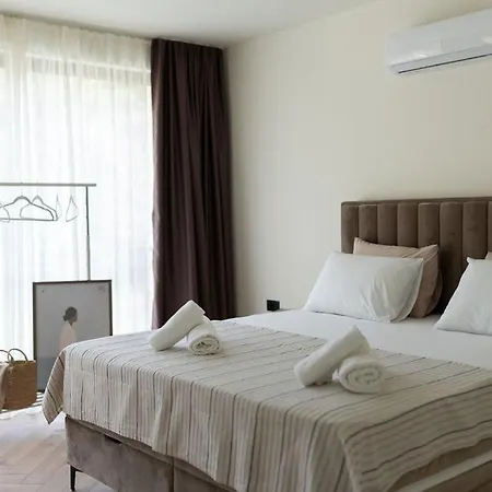 Villa B-bunica Retreat Malo Polje