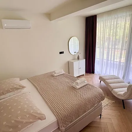 B-bunica Retreat Villa Malo Polje