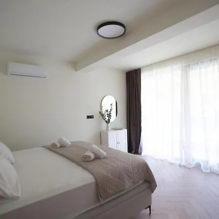 Villa B-bunica Retreat