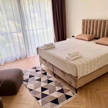 B-bunica Retreat * Malo Polje